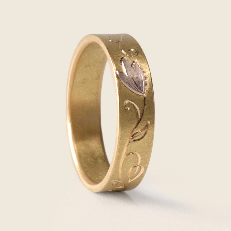Bespoke | Hand Engraved Vine Design Ring