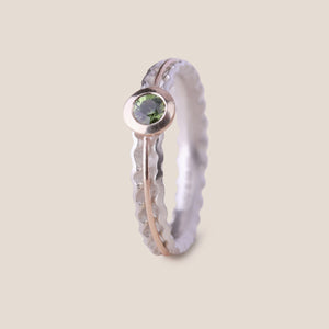 Embrace Ring - Green Sapphire