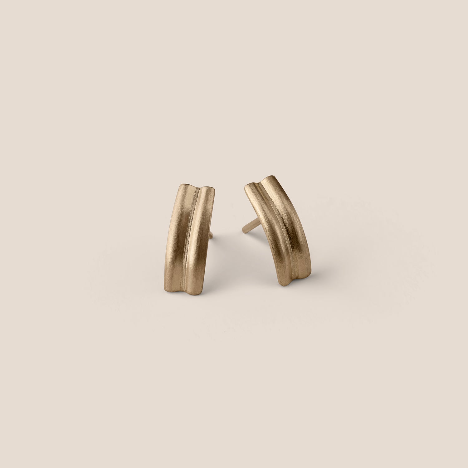 Mini Bilbao Curve Earrings I - Gold-Plated Silver