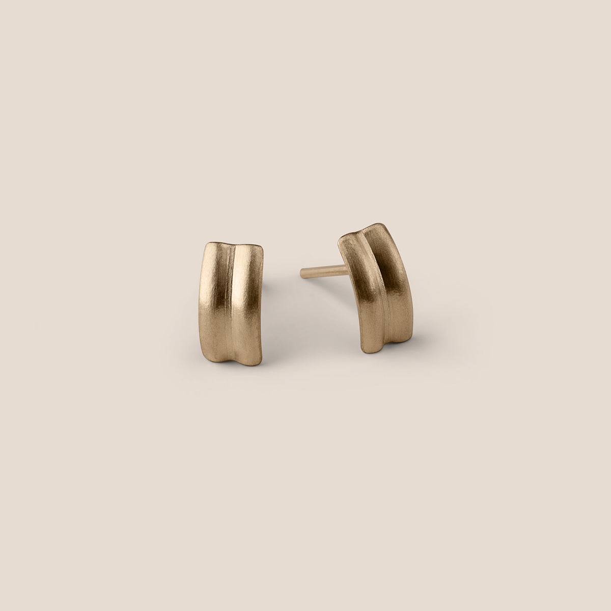 Mini Bilbao Curve Earrings II - Gold-Plated Silver