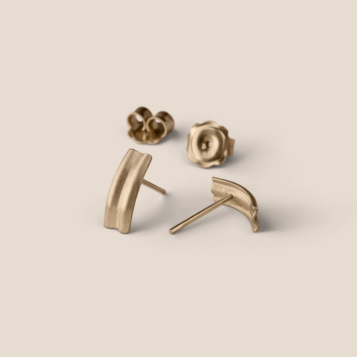 Mini Bilbao Curve Earrings I - Gold-Plated Silver